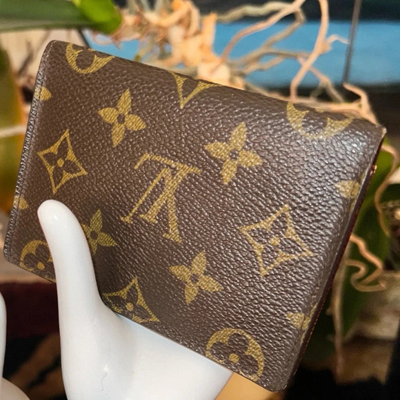 Louis Vuitton Unisex Monogram ID Business Card Holder Bifold Credit Card Holder - Picture 15 of 16